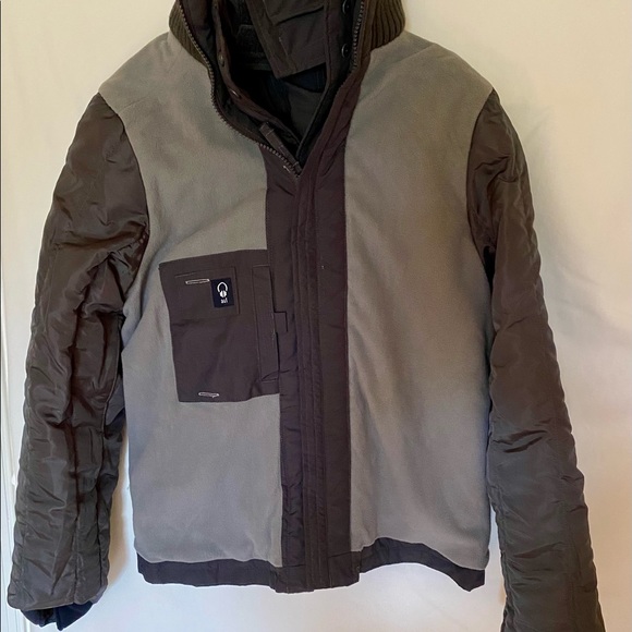 Gently Worn Abercrombie The a&f all -season WEATHER WARRIOR Boy’s XL - Gray - Picture 5 of 10